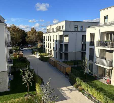 Viel Platz für die ganze Familie oder liebe Freunde - Großzügige 5 Zimmerwohnung mit Balkon