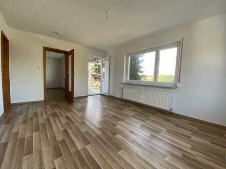 Exklusive und 2021 sanierte 3,5 Zimmer Whg mit Garage und Terrasse in Oppenweiler