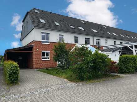 Borgfeld! Gepflegtes Reihenendhaus inklusive Carport mit schönem Fernblick in die Natur!