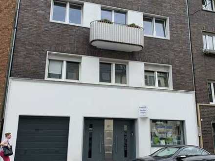 Altbauwohnung im Gründerzeitviertel 3 ZKDB mit großer Dachterrasse!