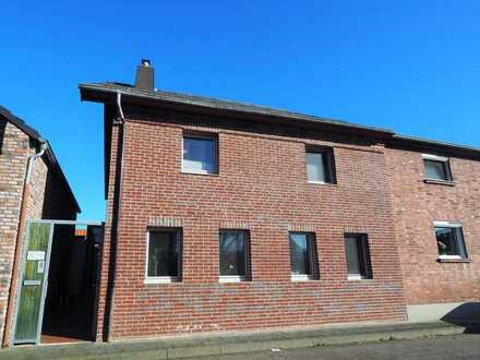 ++ Großes Familienhaus mit Wintergarten und viel Potential! ++