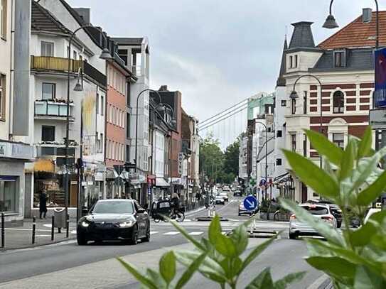 Downtown Rodenkirchen: Praxis im Sommershof