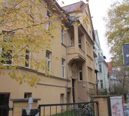 1 Raum Wohnung in bester Lage - am Landesmuseum!