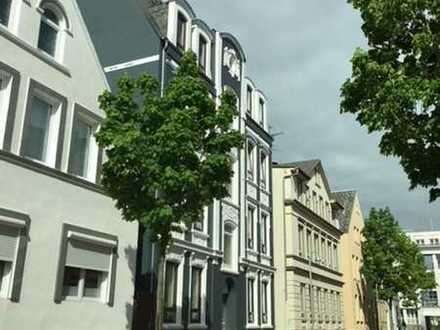 Mehrfamilienhaus in ruhiger Anwohner Straße in Bremerhaven zu verkaufen.