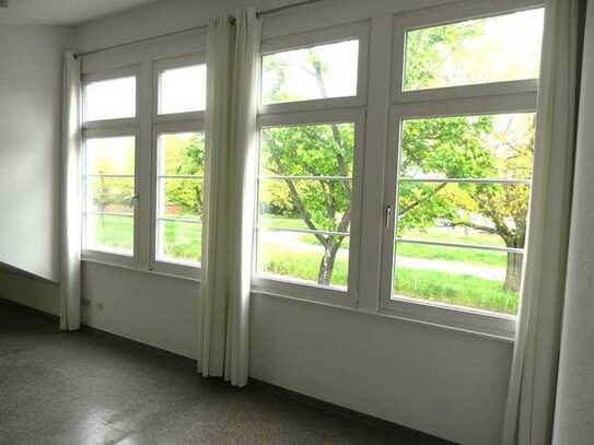Schöne helle moderne zwei Zimmer Wohnung in Neuss- Reuschenberg