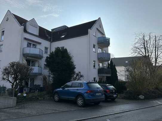 Helle, sehr gut geschnittene 2-Zimmer-Wohnung mit Balkon und Einbauküche in Bad Waldsee