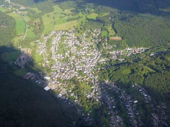 Großes Baugrundstück in schöner Ortsrandlage