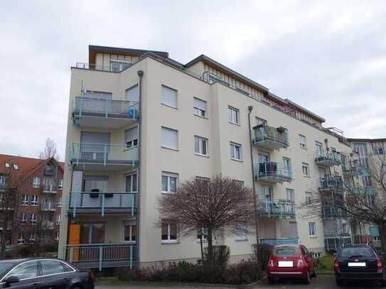 Charmante 2-Zimmer-Wohnung mit Balkon und Stellplatz in zentraler Lage von Großkugel