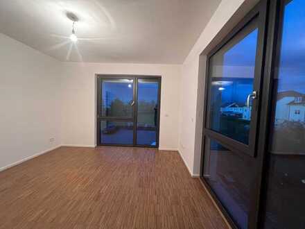 Erstbezug! Moderne 3 Zimmer Wohnung mit Balkon