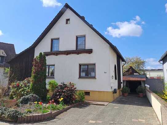 Einfamilienhaus mit großem Grundstück