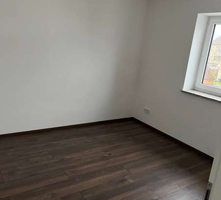 Ansprechende 4-Zimmer-Wohnung mit Balkon in Burglengenfeld