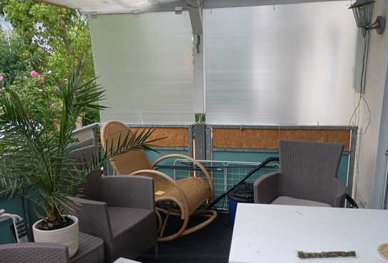 Stilvolle, vollständig renovierte 3-Zimmer-Terrassenwohnung mit Balkon und EBK in Ravensburg