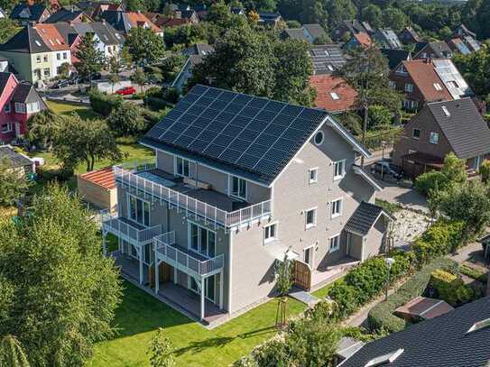 Schöne drei Zimmer Wohnung in hochmodernem Holzhaus