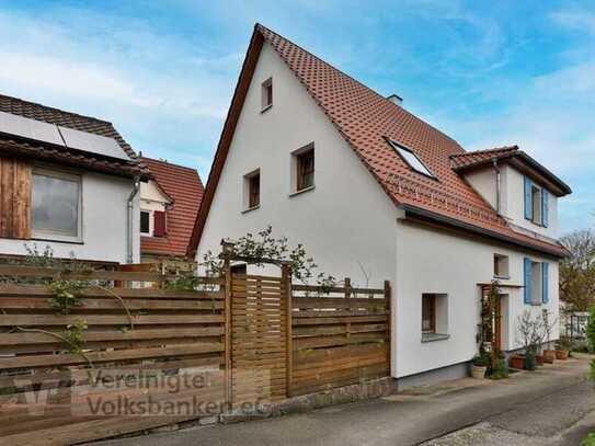 Einfamilienhaus mit tollem Freisitz und Garten