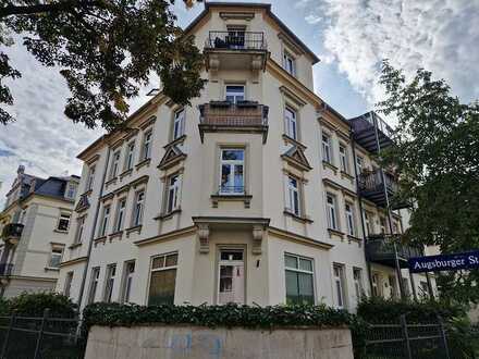 moderne 3-Zimmer-Wohnung in Gründerzeitvilla in Dresden-Striesen