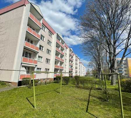 Vermiete 3-Raum-Wohnung in Halberstadt im 3. OG mit Balkon