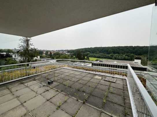 Geschmackvolle Penthouse- Wohnung mit 20m2 Terrasse und Ausblick ins Ramsbachtal