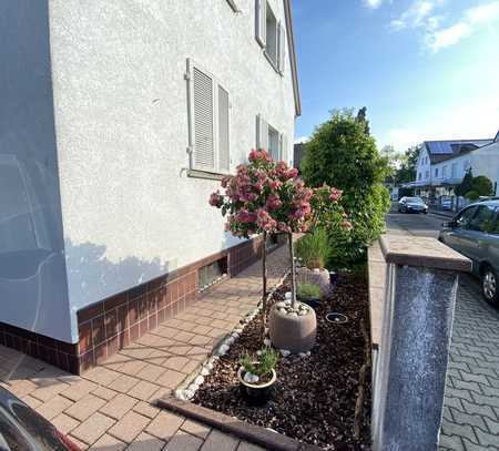 4-Zimmer-Maisonette-Wohnung mit Balkon, Einbauküche und idyllischem Blick ins Grüne