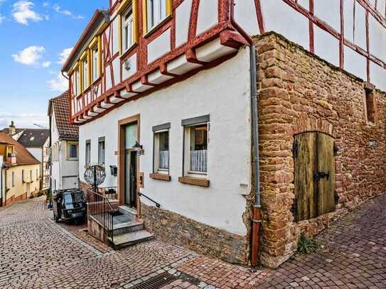 **Denkmalgeschütztes Stadthaus - vielseitig nutzbar - in attraktiver Innenstadtlage von Gelnhausen**