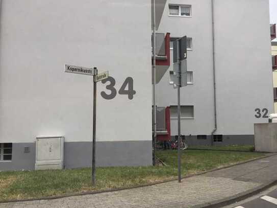 Wohnung im Dachgeschoss mit schöner Terrasse in Leverkusen Opladen