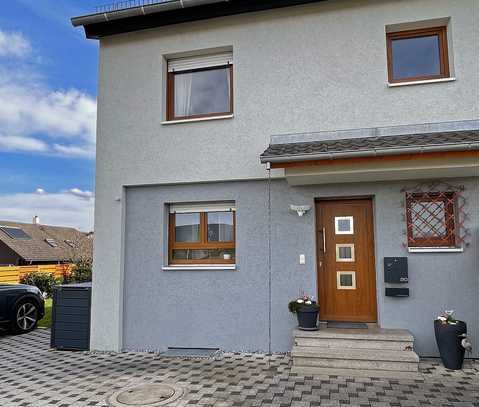 Saniertes Einfamilienhaus mit 6 Zimmern - schöner Garten und großzügige Terrasse