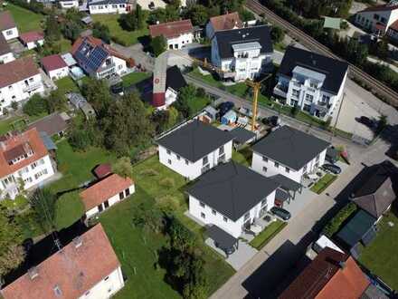 Topmoderne Doppelhaushälfte mit Grundstück in bevorzugter Lage von Bellenberg