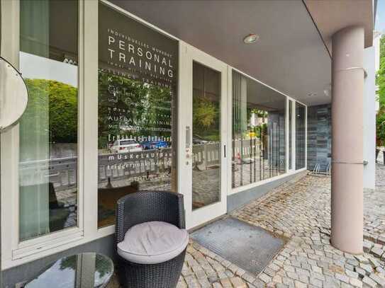 Besondere Gewerbefläche, große Fensterfront, 4 Stellplätze inkl. - Dachau-Altstadt