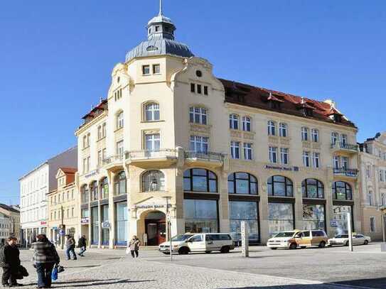 großzügige Bürofläche am Markt