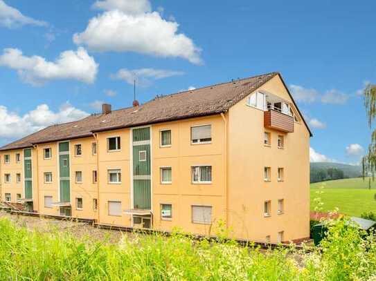 Gepflegte Erdgeschosswohnung mit Loggia und Einzelgarage in Furtwangen