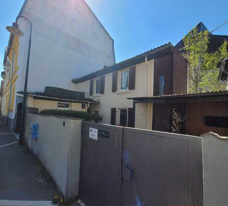 5-Zimmer-Reihenendhaus in Darmstadt Bessungen