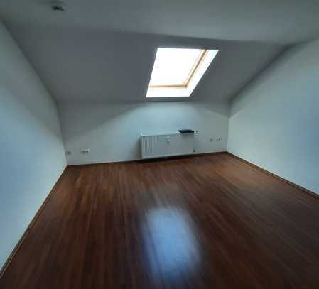 helle 1 Zimmer Wohnung *ab 01.06.2024*