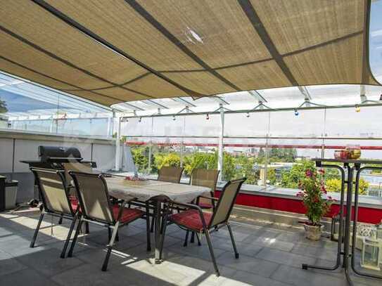 *Exklusive Maisonette-Wohnung mit großer Dachterrasse*