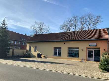 Haus und Grund in Bad Wilsnack Zentrum - Umnutzung zum Wohnen möglich