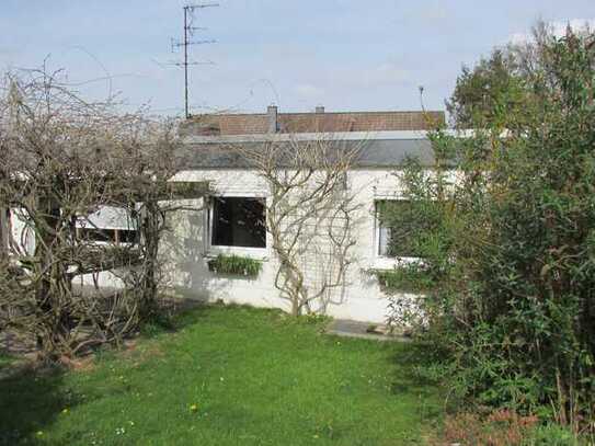 Bungalow-Doppelhaushälfte in Barsinghausen/Hohenbostel mit direktem Waldblick