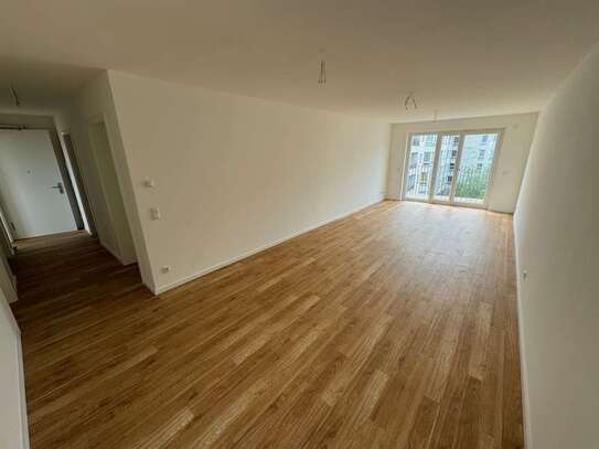 3 Zimmer mit Balkon nahe Prenzlauer Berg