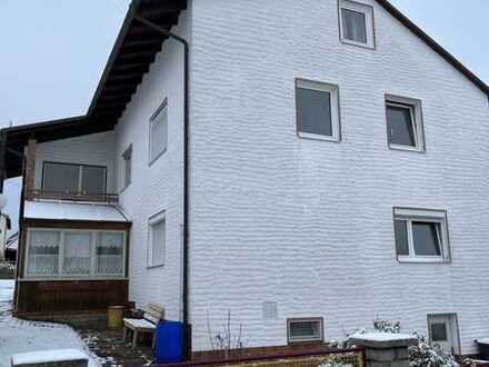 10-Zimmer Ein- bis Zweifamilienhaus bzw. Mehrgenerationenhaus in Regnitzlosau