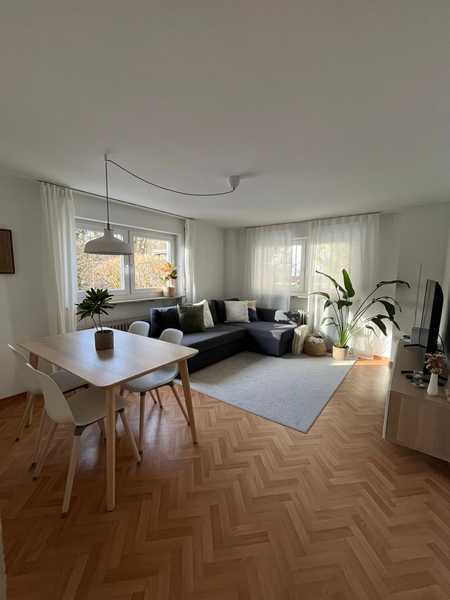 Helle 2,5-Zimmer Wohnung in Stuttgart-Feuerbach mit EBK