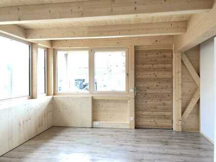 Neuwertige Wohnung mit zwei Zimmern sowie Terrasse und Einbauküche in Albstadt- Ebingen