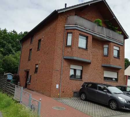 Ansprechendes Dreifamilienhaus in Kerpen Balkhausen