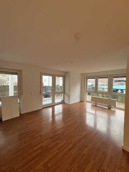 2-Zimmer-Wohnung mit großer Terrasse und Garten in Stuttgart-Möringen