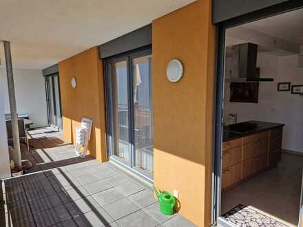 Moderne & helle 4-Zimmer-Wohnung mit Balkon und Einbauküche in Bergisch Gladbach