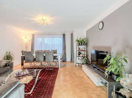 Renovierte und schön geschnittene 3-Zimmer Wohnung mit Balkon und moderner Küche in Neuried