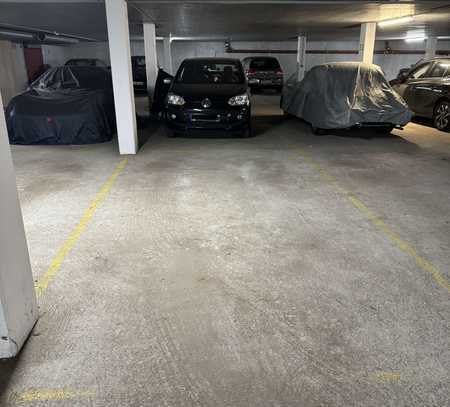 Tiefgaragenstellplatz zu vermieten!