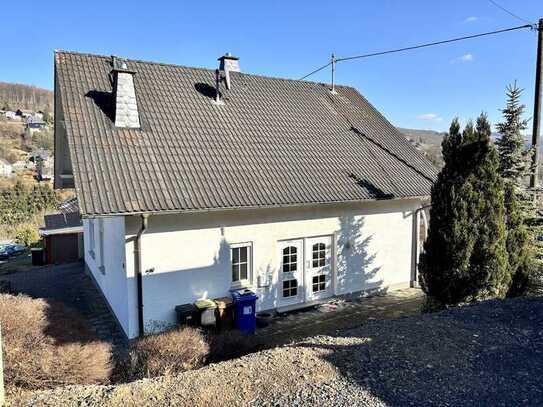 Charmantes Einfamilienhaus mit Panoramablick in Daaden