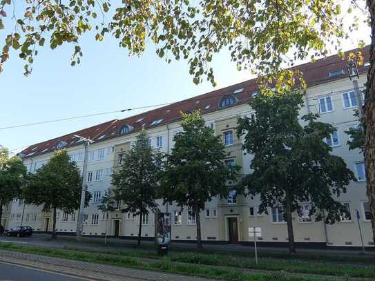 Eutritzsch - günstige 2-Raumwohnung im Leipziger Norden mit Tageslichtbad und bald Balkon