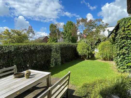 Wohn(t)raum in hervorragender Lage – Großzügiges Haus im Haus mit Terrasse, Garage und Stellplatz