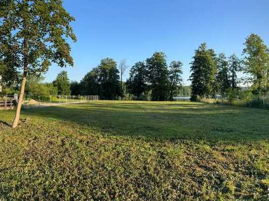 Wassergrundstück im Stienitzsee Park