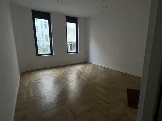 Moderne 1 Zimmer Wohnung / Büro in der Kastanienallee