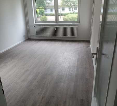 Moderne 2,5-Zimmer-Wohnung in Heide – Erstbezug nach Kernsanierung, sofort verfügbar!