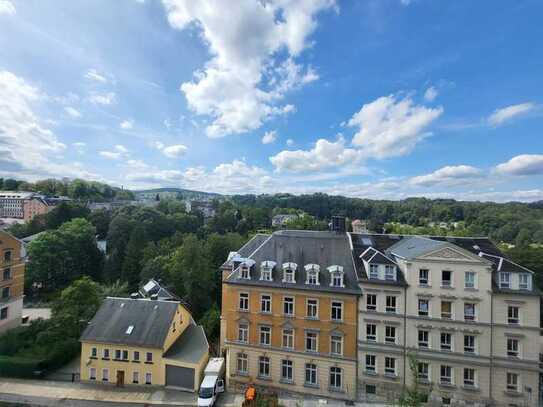 Große 3-Raum Wohnung mit Balkon und super Ausblick